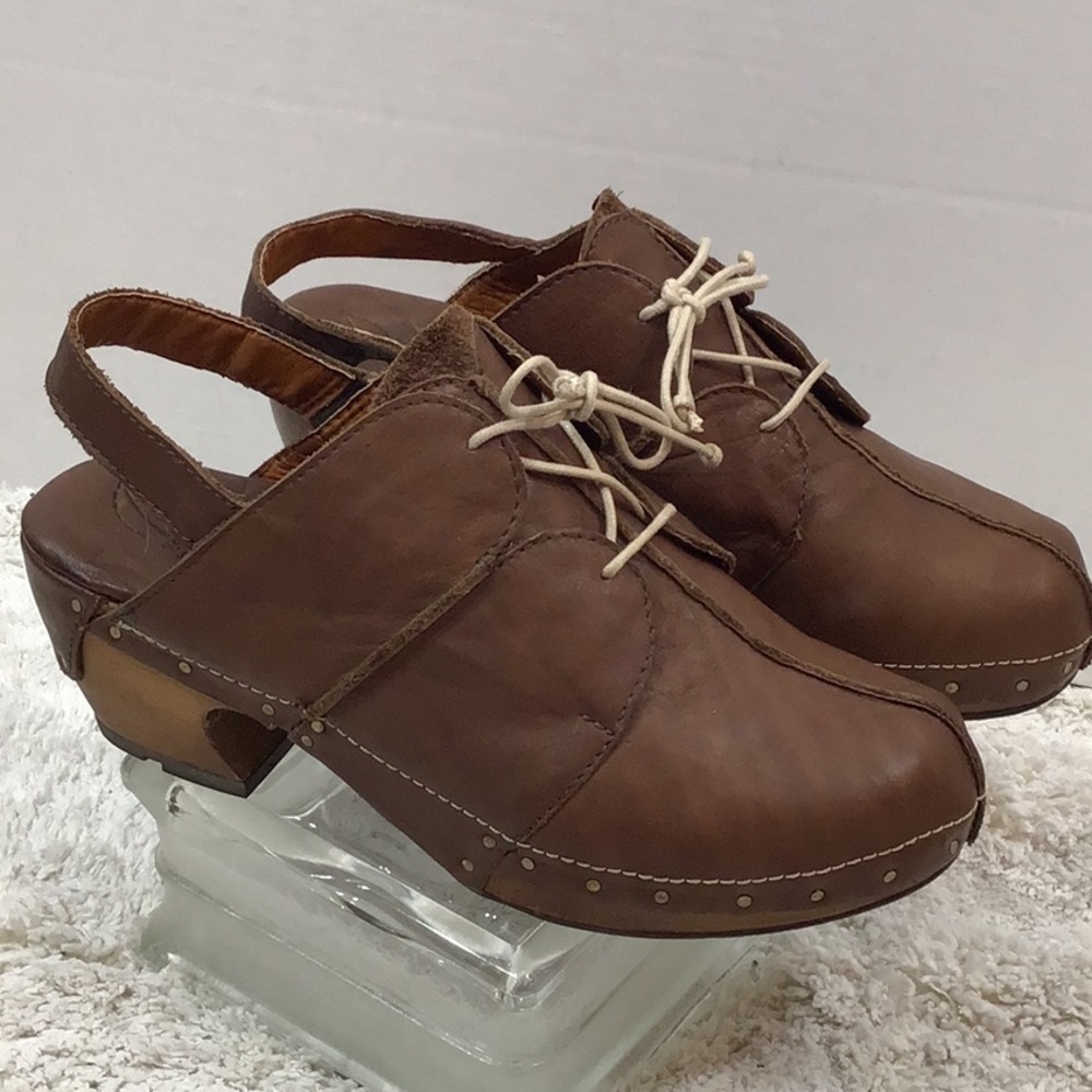 Sergio Tomani leather lace up clogs 40